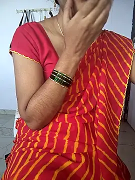 lovelygirl4567 online show from December 18, 2025, 5:34 am