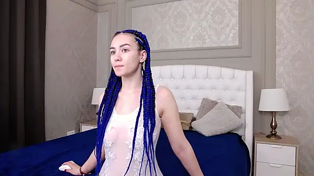 Little  Iris online show from March 18, 2025, 4:29 am