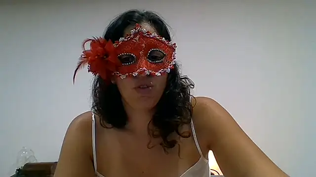 couple-tuga online show from June 29, 2026, 10:53 pm