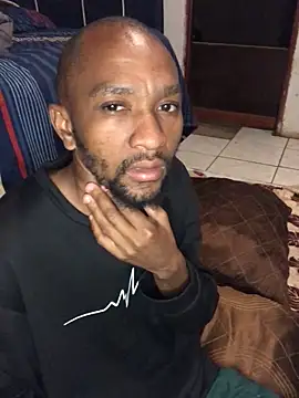 MKbesxxx online show from December 5, 2025, 9:01 pm