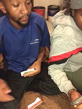 MKbesxxx online show from November 28, 2025, 7:36 pm