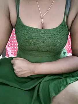 Tamil Vishalini online show from April 15, 2026, 9:59 am