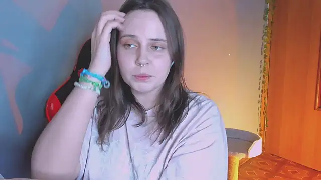  lisacute online show from February 16, 2025, 6:10 pm