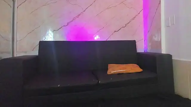 Snapshot of anyelo_waller chatting on October 14, 2025, 11:55 am anyelo waller online show from October 14, 2025, 11:55 am