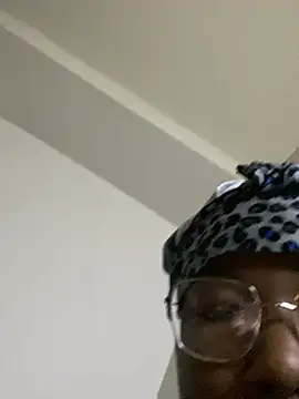 DamnBubbles online show from January 16, 2025, 10:34 pm