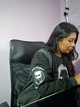 Snapshot of PaulaOrtiz_1 chatting on October 12, 2025, 8:10 pm PaulaOrtiz 1 online show from October 12, 2025, 8:10 pm