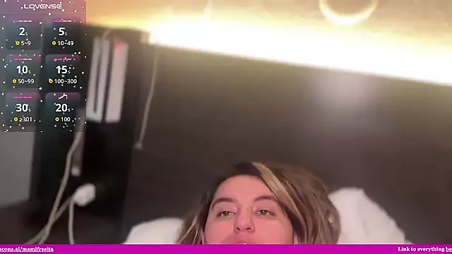 Snapshot of mamifresita chatting on May 4, 2026, 8:55 pm mamifresita online show from May 4, 2026, 8:55 pm