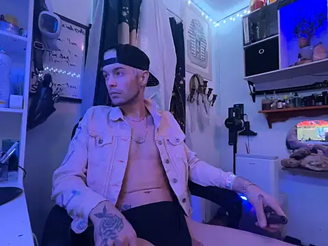 Snapshot of Trystan_Spellman chatting on March 8, 2026, 1:55 am Trystan Spellman online show from March 8, 2026, 1:55 am