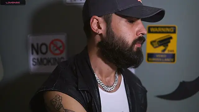 HairyRobxxx online show from November 23, 2025, 4:28 pm