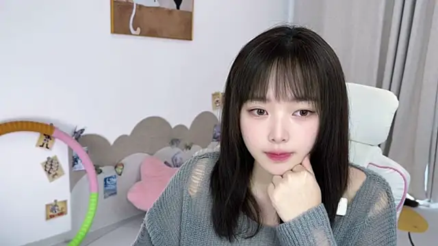 Chenjing0 online show from April 12, 2026, 5:11 am