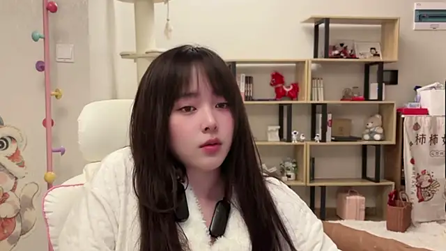 Chenjing0 online show from March 12, 2026, 12:53 pm