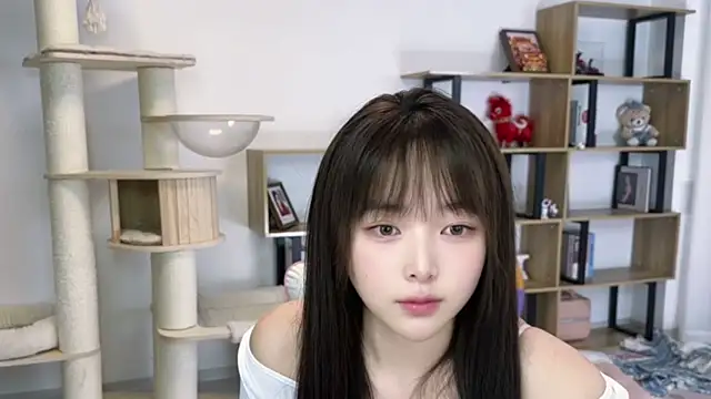 Chenjing0 online show from April 23, 2026, 2:40 pm