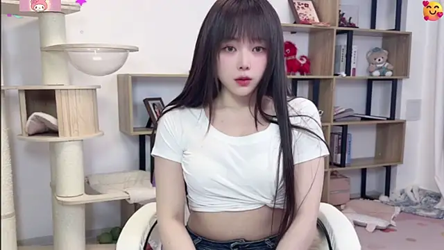 Chenjing0 online show from June 11, 2026, 12:57 pm
