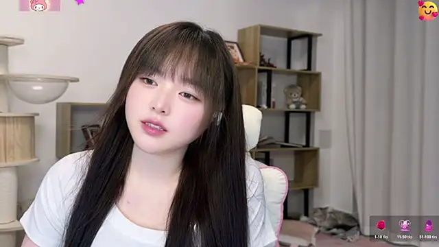 Chenjing0 online show from June 10, 2026, 12:17 pm