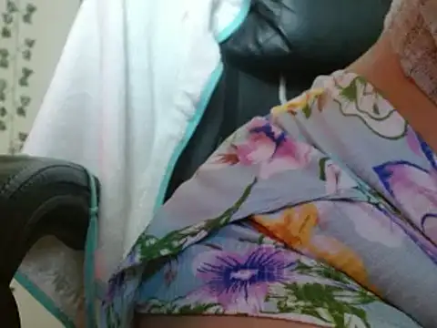 Dirtydiva1 online show from March 19, 2025, 8:43 pm