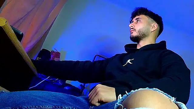 XanderCage99 online show from January 15, 2026, 6:17 am