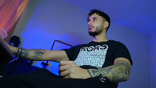 XanderCage99 online show from November 12, 2025, 9:35 am