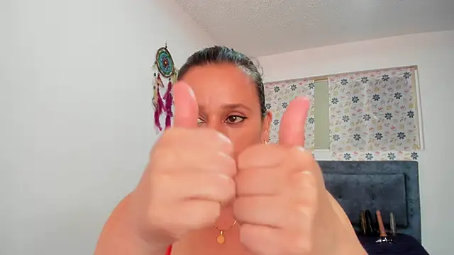 sofi saliva2511 online show from March 8, 2026, 7:50 pm