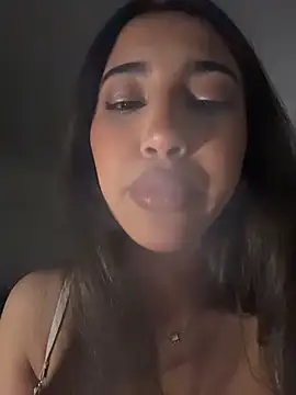 miaceleste online show from April 9, 2026, 11:44 pm