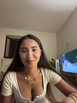 miaceleste online show from July 24, 2026, 7:10 pm