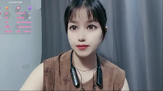 Snapshot of Lucky-xiuxiu chatting on October 18, 2025, 2:41 pm Lucky-xiuxiu online show from October 18, 2025, 2:41 pm