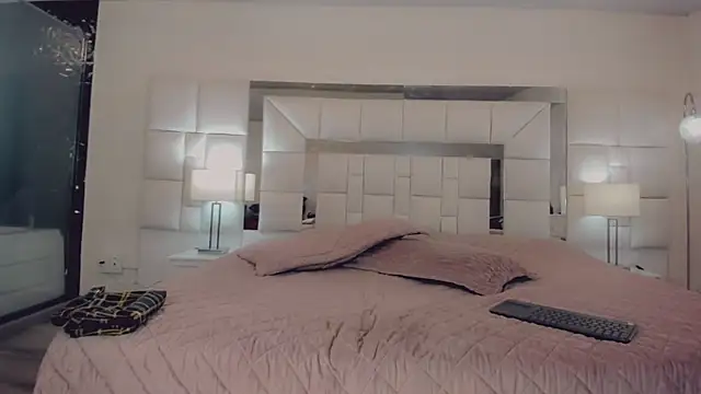 Gisele fox online show from March 3, 2025, 10:42 pm