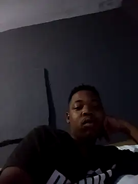 Snapshot of Mshayixxx chatting on March 1, 2026, 10:43 pm Mshayixxx online show from March 1, 2026, 10:43 pm