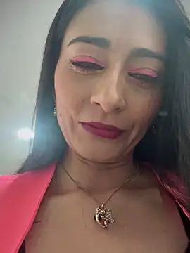 BELLA--26 online show from December 18, 2025, 1:59 pm