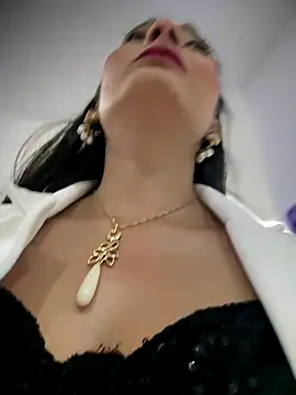 BELLA--26 online show from December 14, 2025, 1:49 pm