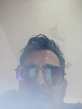 MAGNETICDADDY8 online show from October 25, 2025, 4:00 am