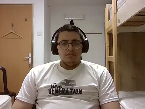 HotNatanIsraeli online show from November 4, 2025, 7:39 pm