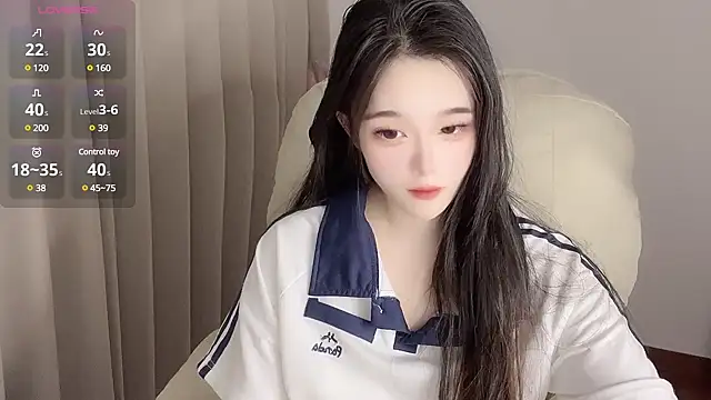 Snapshot of YUAN-- chatting on January 5, 2025, 6:56 pm YUAN-- online show from January 5, 2025, 6:56 pm