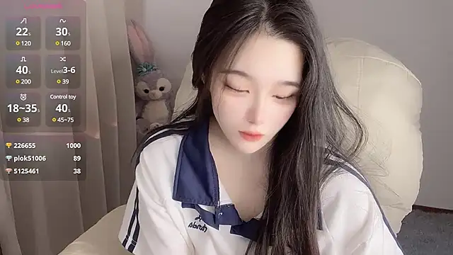 Snapshot of YUAN-- chatting on January 18, 2025, 5:10 am YUAN-- online show from January 18, 2025, 5:10 am