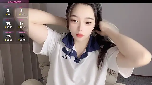 Snapshot of YUAN-- chatting on January 19, 2025, 4:01 am YUAN-- online show from January 19, 2025, 4:01 am