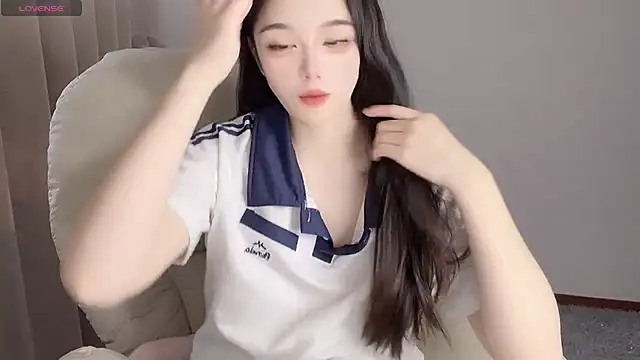 Snapshot of YUAN-- chatting on January 14, 2025, 6:45 am YUAN-- online show from January 14, 2025, 6:45 am