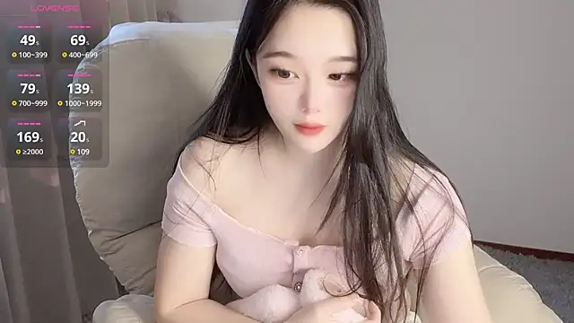 Snapshot of YUAN-- chatting on January 15, 2025, 4:36 am YUAN-- online show from January 15, 2025, 4:36 am