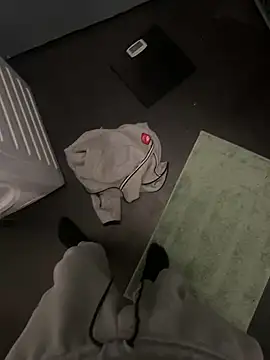 Snapshot of chriswhittheD chatting on January 1, 2025, 7:10 pm chriswhittheD online show from January 1, 2025, 7:10 pm