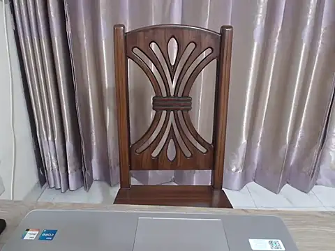 Elena-Cruz online show from January 31, 2025, 3:33 pm