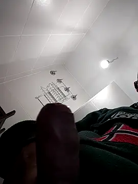 droguitin23 online show from January 1, 2025, 7:43 pm