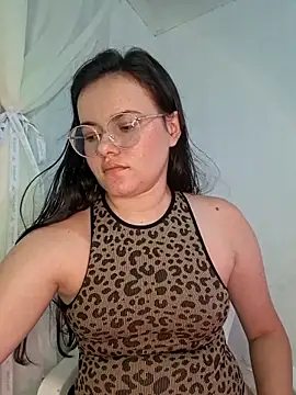 camillebr online show from March 6, 2026, 11:00 pm