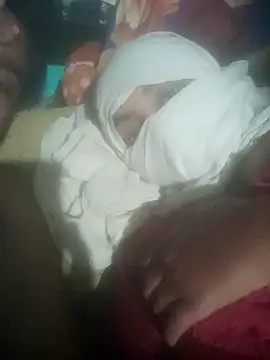 YourHotRandi online show from January 6, 2025, 5:59 pm