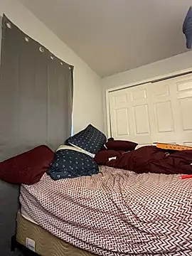 Yoshibaby2670 online show from February 26, 2025, 11:41 pm