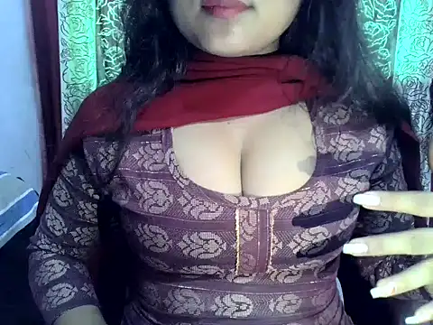 SIYA MAVI online show from June 29, 2026, 8:21 am