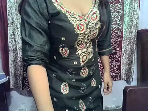 SIYA MAVI online show from July 17, 2026, 2:20 am