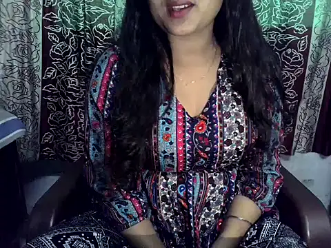 SIYA MAVI online show from March 8, 2026, 4:27 am