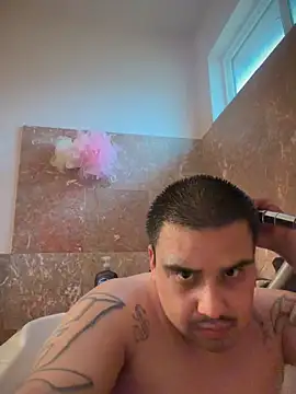 Snapshot of LA_cloudzzpnp chatting on February 16, 2026, 8:40 pm LA cloudzzpnp online show from February 16, 2026, 8:40 pm