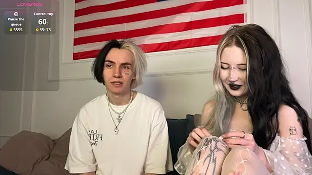 Snapshot of VeryRare_TwinS chatting on March 4, 2026, 12:18 am VeryRare TwinS online show from March 4, 2026, 12:18 am