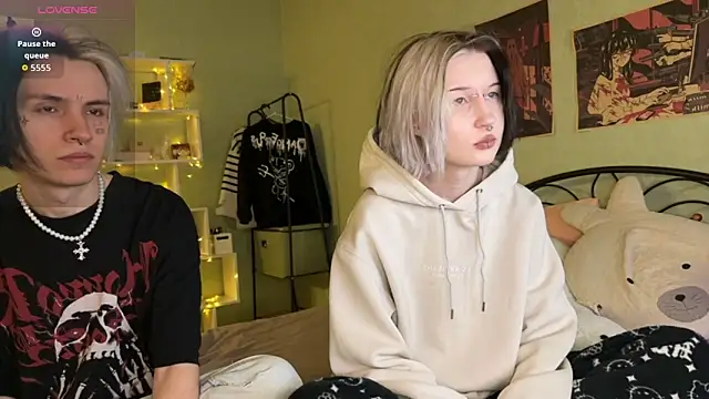 VeryRare TwinS online show from November 26, 2025, 2:11 am