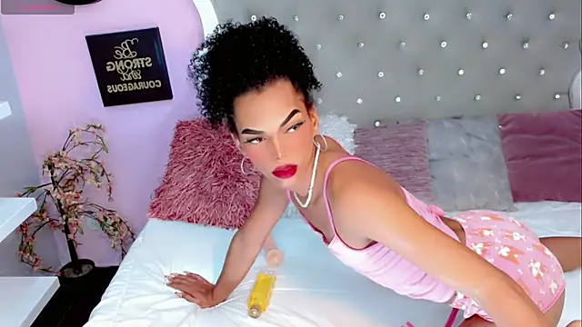 Snapshot of Diva_Smith02 chatting on January 25, 2025, 5:40 pm Diva Smith02 online show from January 25, 2025, 5:40 pm