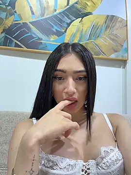 Maddy Jones online show from July 12, 2026, 2:34 am